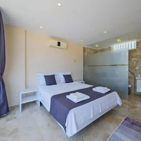 Lumiere 1, Located In The Kiziltas Area Of Kalkan, 8 Guests ヴィラ カルカン